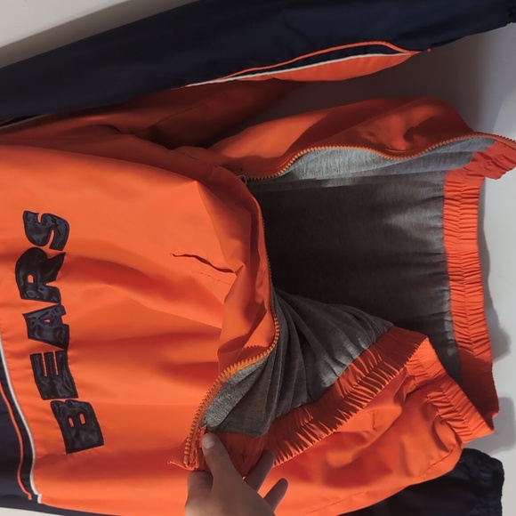 Chicago Bears Windbreaker Jacket - Picture 5 of 7
